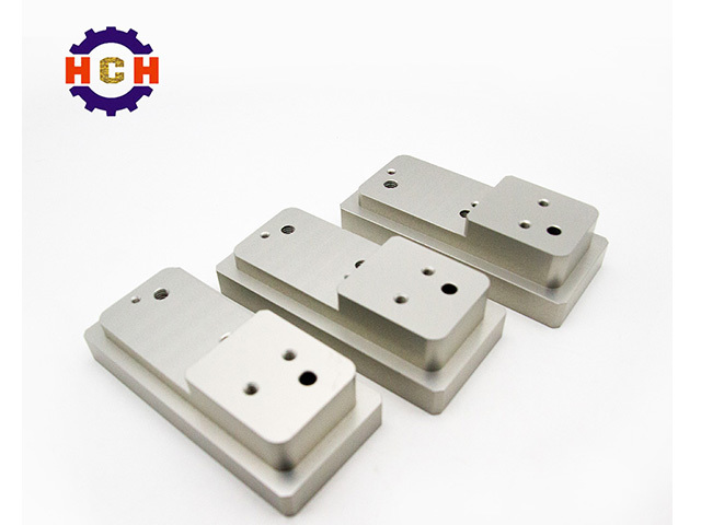  深圳為了更好的發展其他方面慢慢把“世界工業加工城市”地位讓給東莞