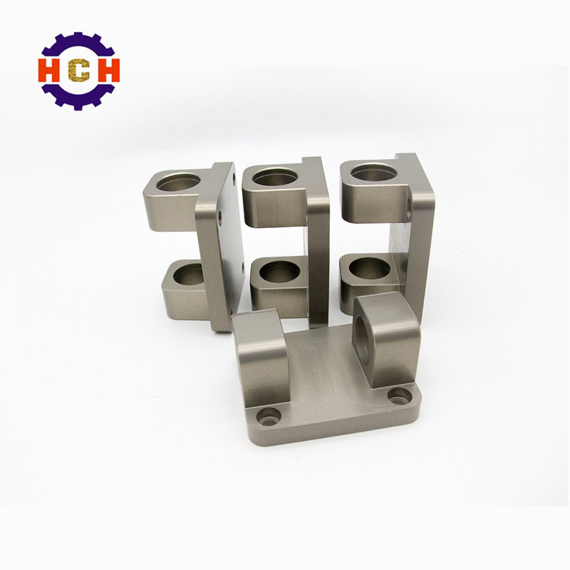 生活中常用的模具制造、五金加工、工藝品加工、汽車鈑金等產品主要是用什么精密零部件加設備生產的，它的主組織結構是什么