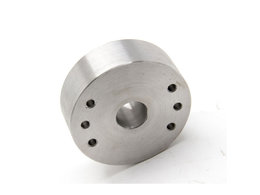 外地人來廣東找五金加工精密零部件加工臺的選擇經分享