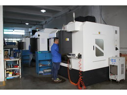 大量訂單急需加工廠時需找大規模加工廠才可以完成訂單，怎樣才算是大規模的精密機械零部件加工廠呢？