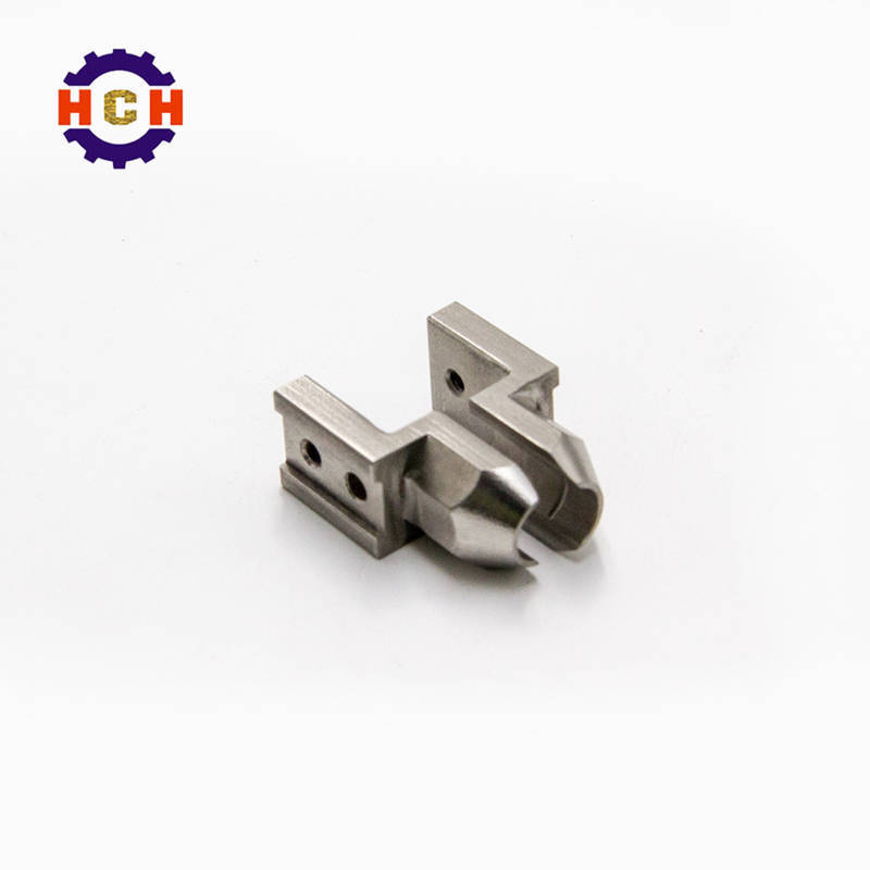 深圳精密機(jī)械加工使用數(shù)控加工直接掃描方法生成用于無線電通信的三維零部件晶體。