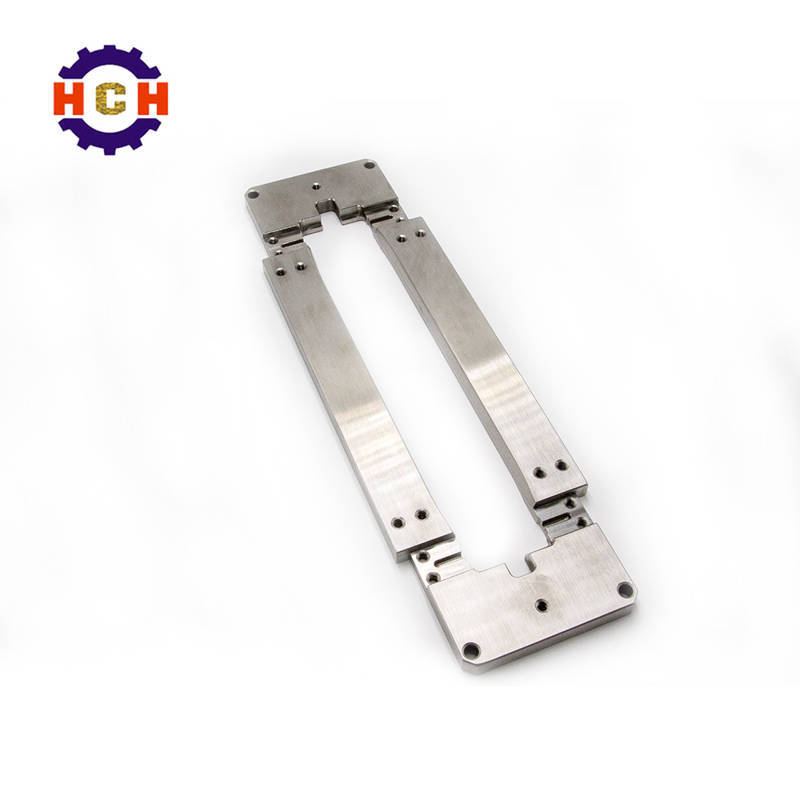 深圳精密機(jī)械加工使用數(shù)控加工直接掃描方法生成用于無線電通信的三維零部件晶體。